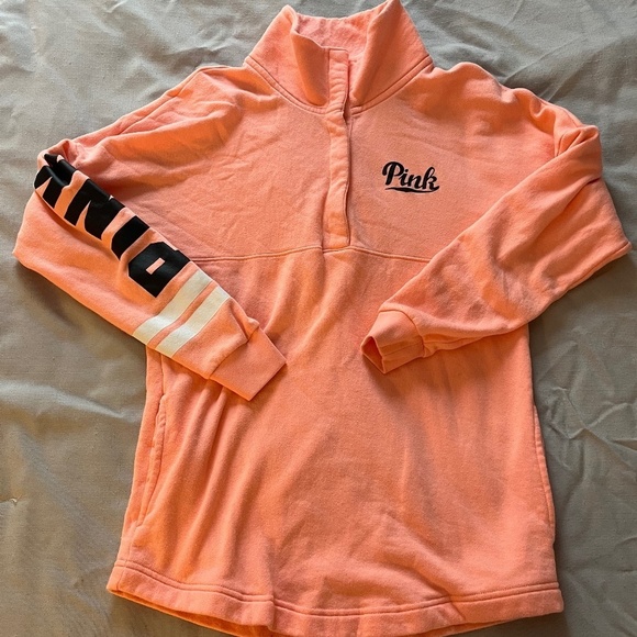 NWOT PINK Victoria's Secret Logo 1/4 Button Pullover Sweatshirt - Picture 1 of 5